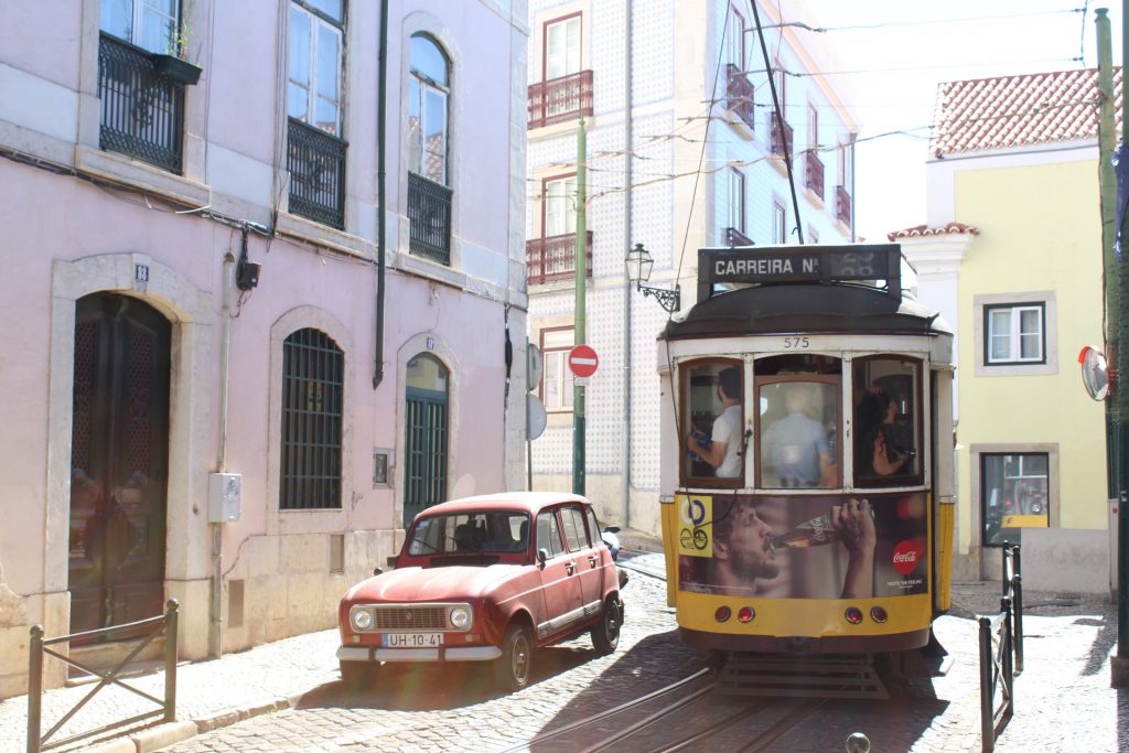 Tram 28